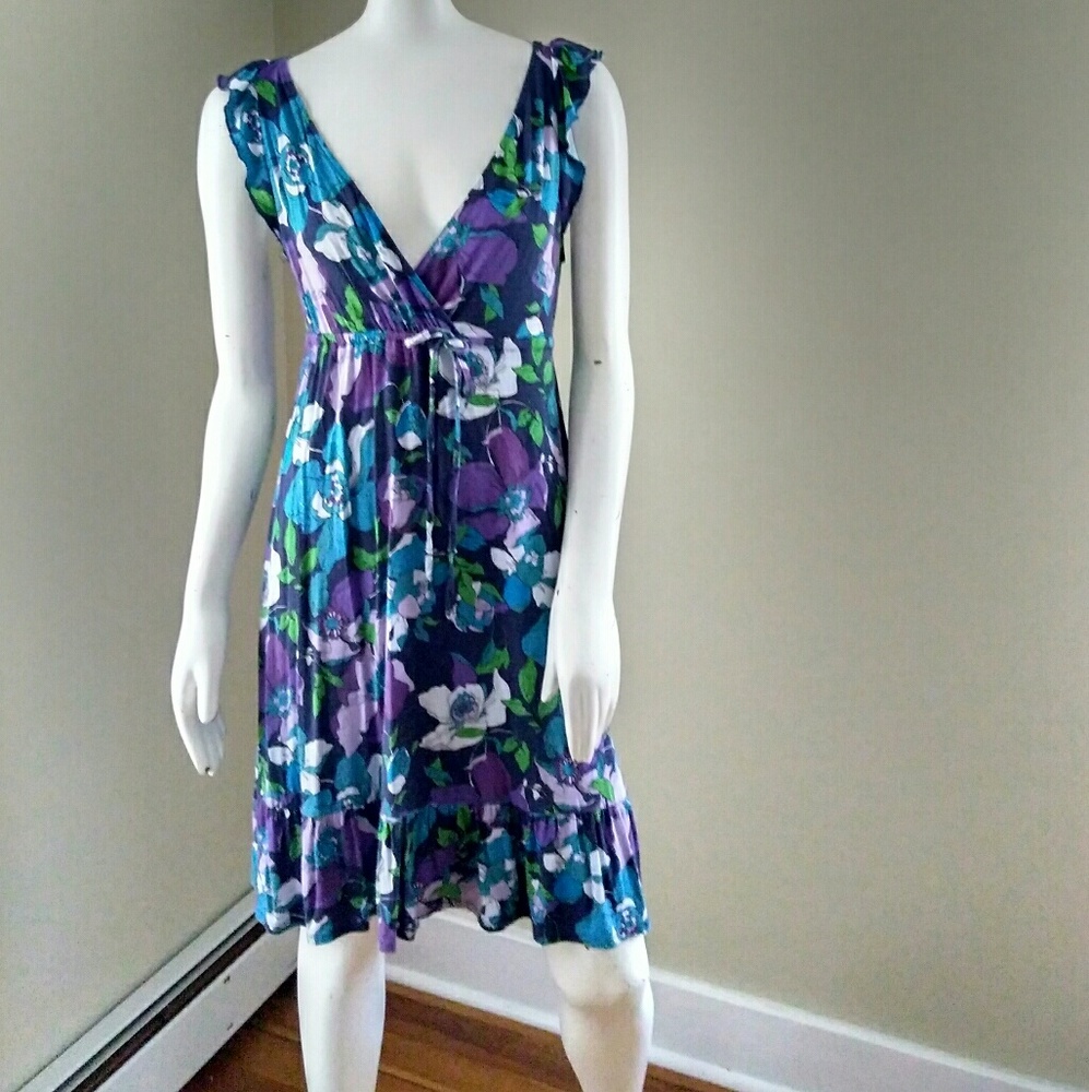 Old Navy flutter sleeved dress